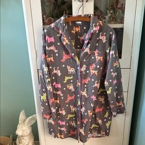 Enjoy Night sz M Gray Pajama Top nightie with Colorful Dog Print